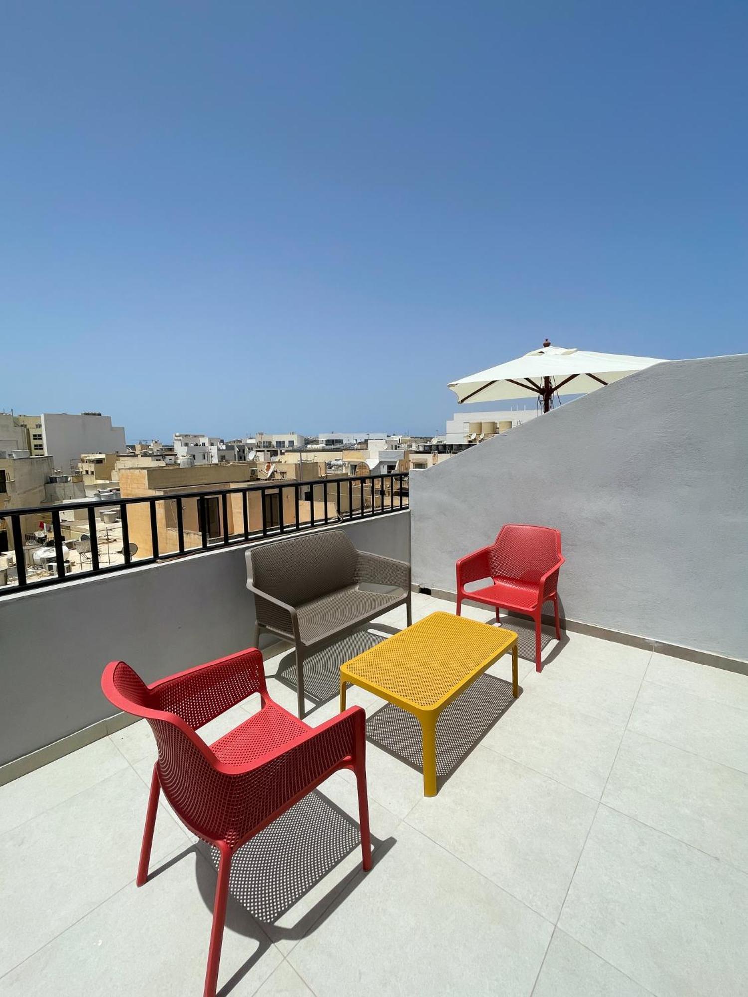 For Rest Aparthotel Сейнт Полс Бей Екстериор снимка