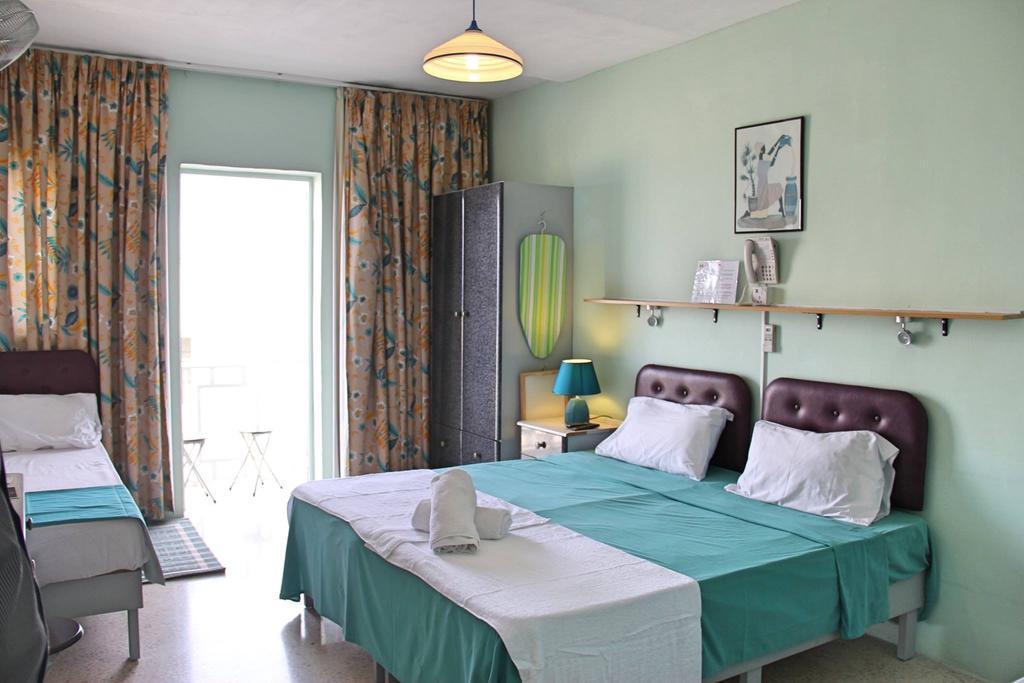 For Rest Aparthotel Сейнт Полс Бей Екстериор снимка