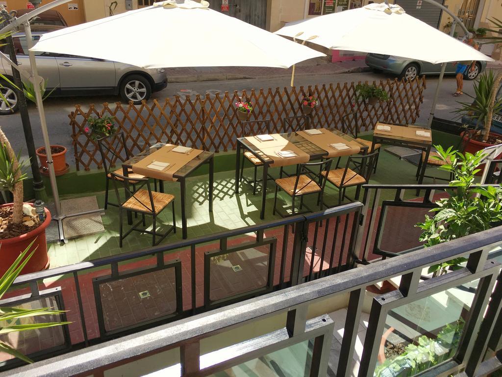 For Rest Aparthotel Сейнт Полс Бей Екстериор снимка